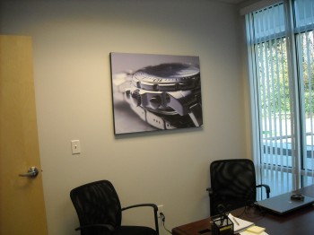 Inkjet printing canvas for corporate lobbies