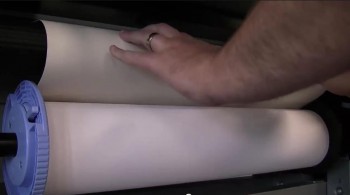How to Load Media in an HP Designjet Z6200