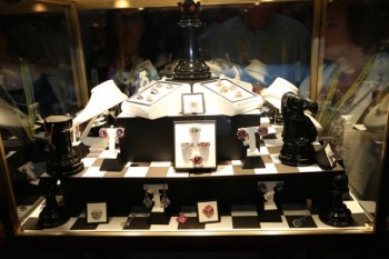 Allison-Kaufman Jewelry Display